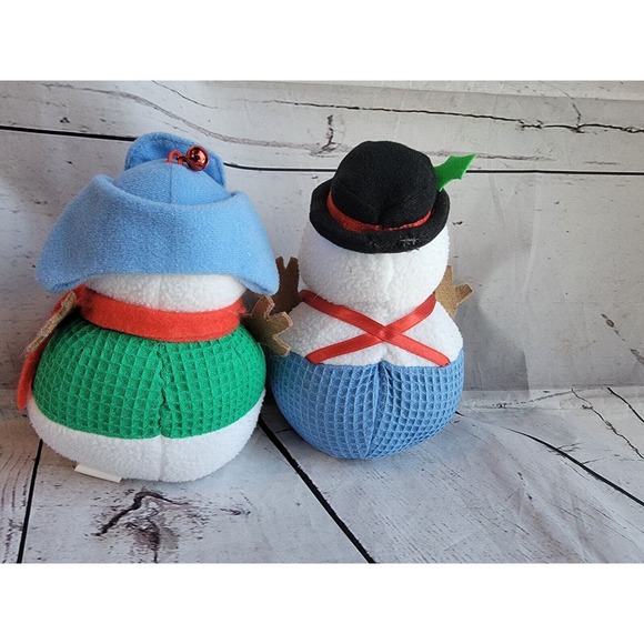 Hallmark 2 CHILL BUDDYSNOWMAN WITH BELL 6" Plush Stuffed Animal Toy - Picture 6 of 8